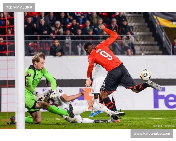 曼联蓄发哥挑战继续，球队战平西汉姆延迟剪发目标