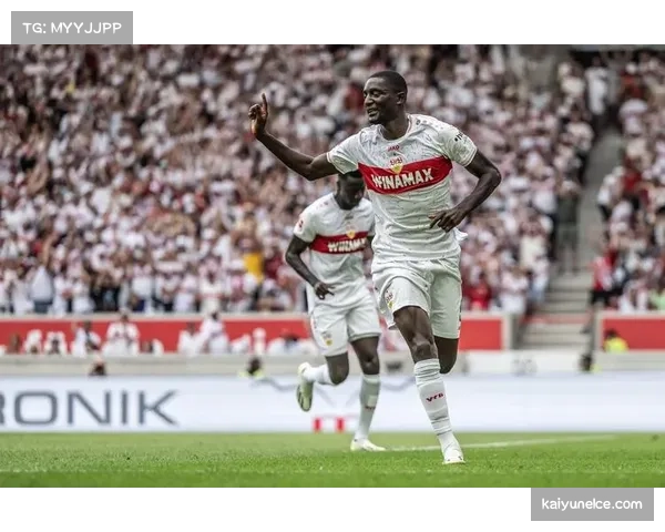 战术分析：斯图加特击败门兴，关键在吉拉西回撤接应第一点，迅速分边策动反击